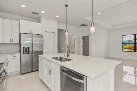 Villa ou maison à vendre à Port Charlotte, Floride: 3 chambres, 155.89 m2 № 2142951 - photo 17