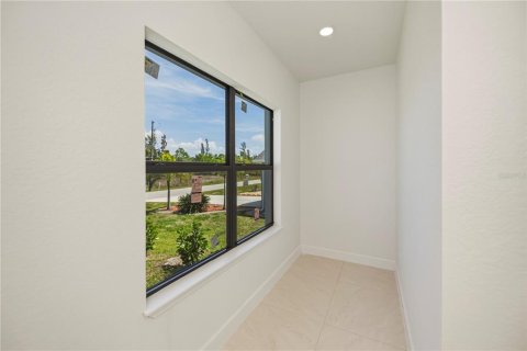 Villa ou maison à vendre à Port Charlotte, Floride: 3 chambres, 155.89 m2 № 2142951 - photo 21
