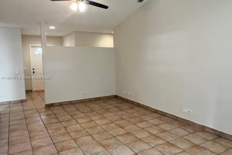 Villa ou maison à vendre à Homestead, Floride: 4 chambres, 143.81 m2 № 1966260 - photo 5