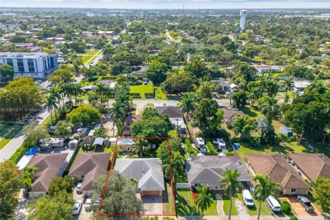 Villa ou maison à vendre à Homestead, Floride: 4 chambres, 143.81 m2 № 1966260 - photo 3