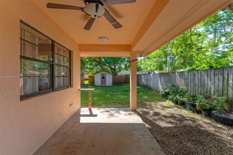 Villa ou maison à vendre à Homestead, Floride: 4 chambres, 143.81 m2 № 1966260 - photo 18