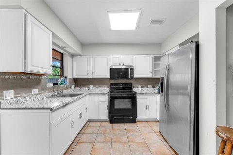 Villa ou maison à vendre à Homestead, Floride: 4 chambres, 143.81 m2 № 1966260 - photo 7