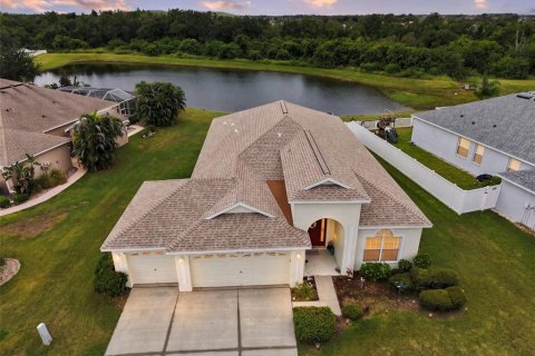 House in Riverview, Florida 3 bedrooms, 189.71 sq.m. № 2413435 - photo 4