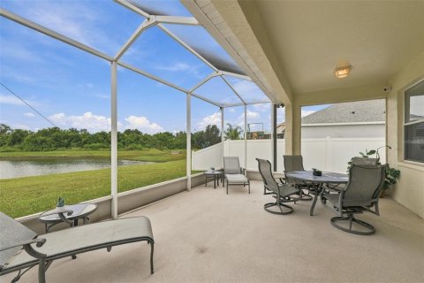 House in Riverview, Florida 3 bedrooms, 189.71 sq.m. № 2413435 - photo 27