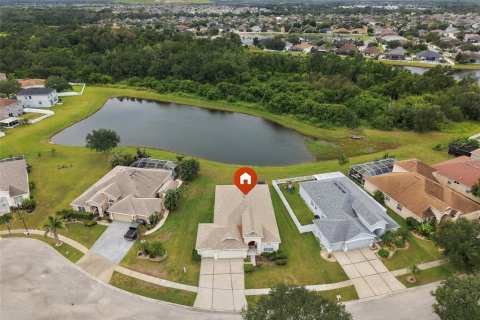 House in Riverview, Florida 3 bedrooms, 189.71 sq.m. № 2413435 - photo 3