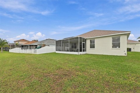 House in Riverview, Florida 3 bedrooms, 189.71 sq.m. № 2413435 - photo 29