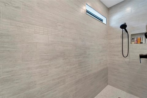 Купить виллу или дом в Норт-Порт, Флорида 6 комнат, 178.65м2, № 1911154 - фото 28