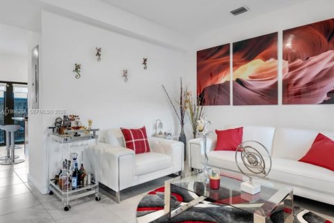 Adosado en venta en Homestead, Florida, 3 dormitorios, 135.92 m2 № 2058514 - foto 3
