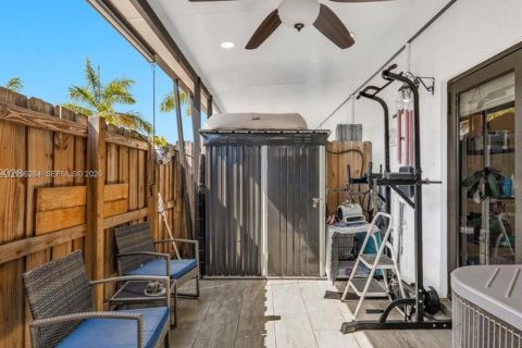 Adosado en venta en Homestead, Florida, 3 dormitorios, 135.92 m2 № 2058514 - foto 12