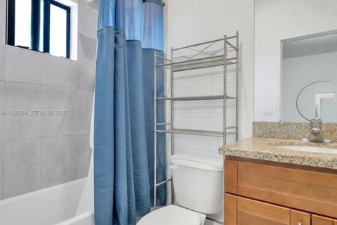 Adosado en venta en Homestead, Florida, 3 dormitorios, 135.92 m2 № 2058514 - foto 10