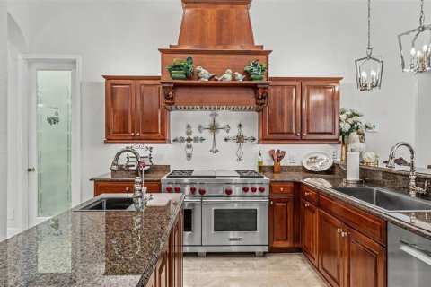 Casa en venta en Lakeland, Florida, 5 dormitorios, 338.63 m2 № 2324560 - foto 24