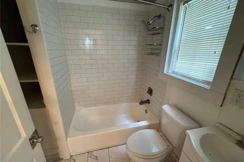 Apartment in Gainesville, Florida 1 bedroom, 182 sq.m. № 1894544 - photo 6