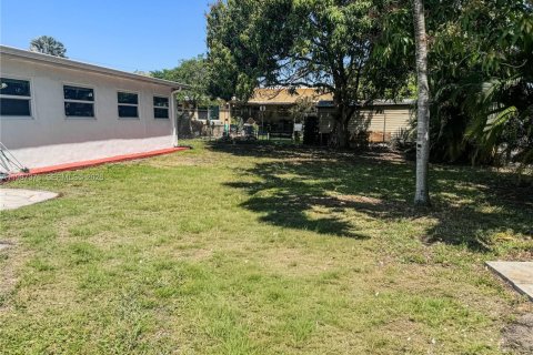 Casa en alquiler en Hollywood, Florida, 3 dormitorios, 149.94 m2 № 2051791 - foto 16