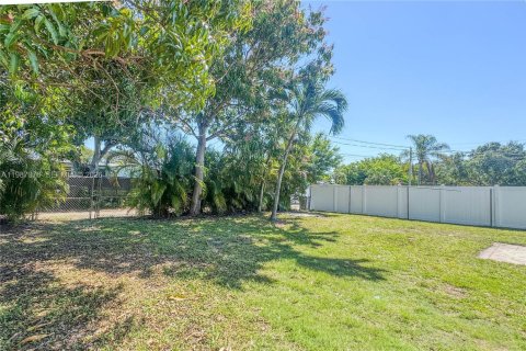 Casa en alquiler en Hollywood, Florida, 3 dormitorios, 149.94 m2 № 2051791 - foto 2