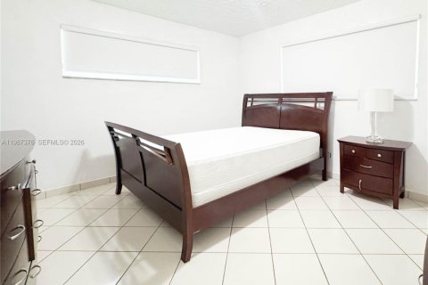 Casa en alquiler en Hollywood, Florida, 3 dormitorios, 149.94 m2 № 2051791 - foto 9