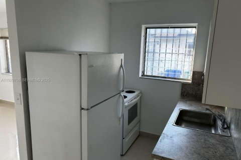 Снять в аренду квартиру в Майами, Флорида 1 спальня, 55.74м2, № 1988600 - фото 11