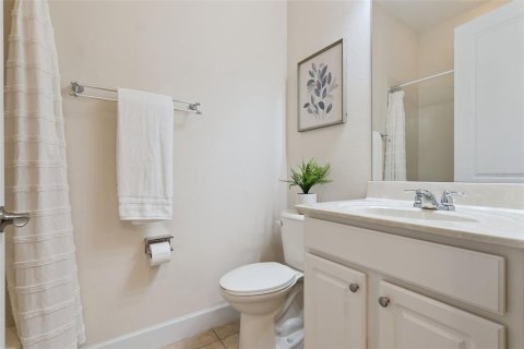 House in DeLand, Florida 3 bedrooms, 168.43 sq.m. № 2283476 - photo 25