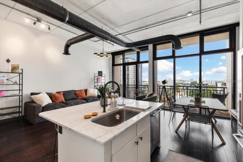 Condo in Saint Petersburg, Florida, 2 bedrooms  № 1721470 - photo 12