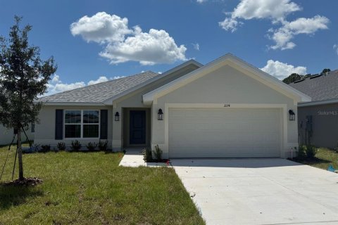 House in Ocala, Florida 3 bedrooms, 183.02 sq.m. № 1912731 - photo 1