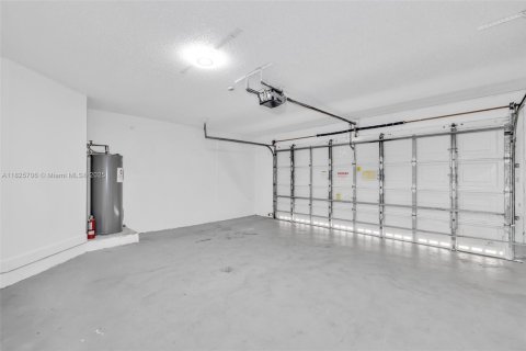 Купить виллу или дом в Дорал, Флорида 4 спальни, 200.11м2, № 1794925 - фото 27