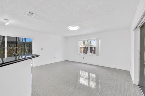 Купить виллу или дом в Дорал, Флорида 4 спальни, 200.11м2, № 1794925 - фото 11