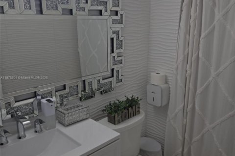 Condo in Davie, Florida, 2 bedrooms  № 1923580 - photo 22