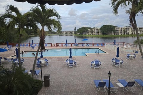 Condo in Davie, Florida, 2 bedrooms  № 1923580 - photo 30