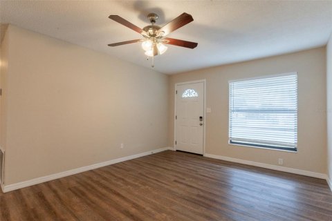 Casa en venta en Orlando, Florida, 3 dormitorios, 96.15 m2 № 1760336 - foto 9