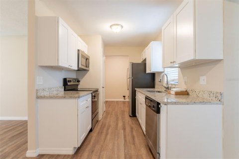 Casa en venta en Orlando, Florida, 3 dormitorios, 96.15 m2 № 1760336 - foto 6