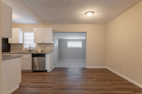 Casa en venta en Orlando, Florida, 3 dormitorios, 96.15 m2 № 1760336 - foto 3