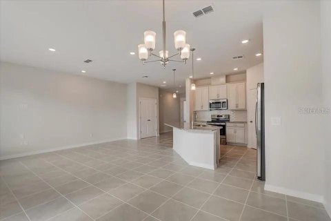 Townhouse in Ocoee, Florida 3 bedrooms, 170.94 sq.m. № 1829318 - photo 11