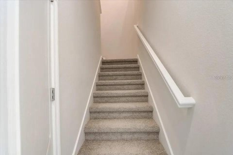 Townhouse in Ocoee, Florida 3 bedrooms, 170.94 sq.m. № 1829318 - photo 15