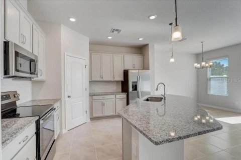 Townhouse in Ocoee, Florida 3 bedrooms, 170.94 sq.m. № 1829318 - photo 5