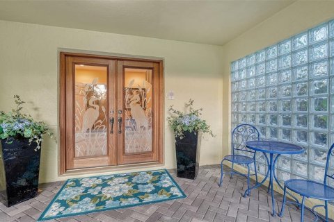 House in Longboat Key, Florida 3 bedrooms, 238.76 sq.m. № 1131982 - photo 16