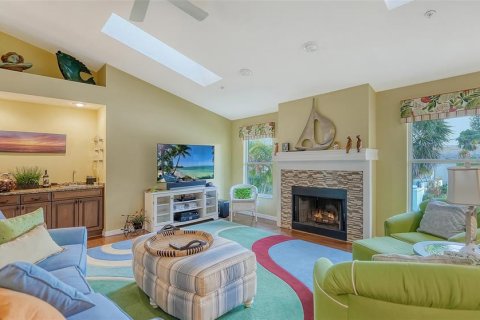 House in Longboat Key, Florida 3 bedrooms, 238.76 sq.m. № 1131982 - photo 24