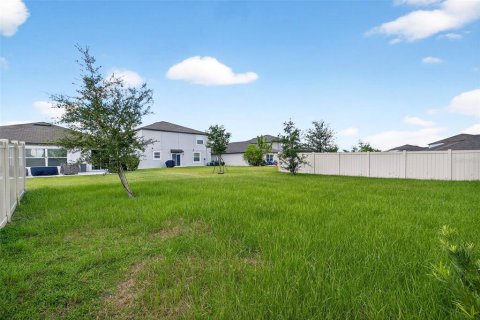 House in Wesley Chapel, Florida 4 bedrooms, 180.14 sq.m. № 1916135 - photo 27