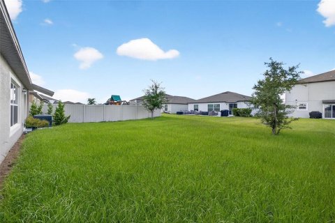 House in Wesley Chapel, Florida 4 bedrooms, 180.14 sq.m. № 1916135 - photo 30
