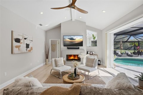 Villa ou maison à vendre à Sarasota, Floride: 4 chambres, 254.18 m2 № 2200334 - photo 9