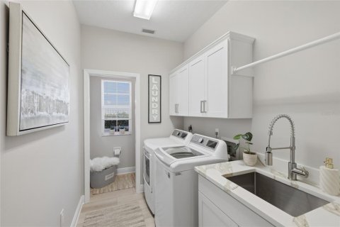 Villa ou maison à vendre à Sarasota, Floride: 4 chambres, 254.18 m2 № 2200334 - photo 19