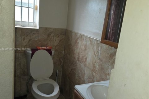 Villa ou maison à Miami, Floride 3 chambres, 127.74 m2 № 2077918
