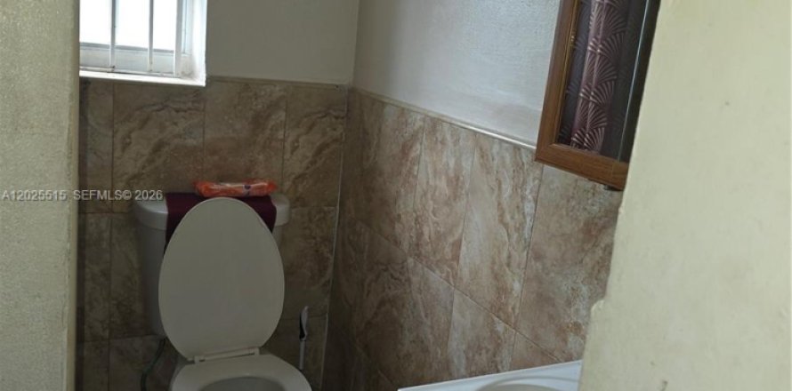 Villa ou maison à Miami, Floride 3 chambres, 127.74 m2 № 2077918