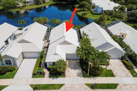 Casa en venta en West Palm Beach, Florida, 2 dormitorios, 192.21 m2 № 2248588 - foto 4
