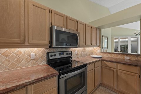 Casa en venta en West Palm Beach, Florida, 2 dormitorios, 192.21 m2 № 2248588 - foto 8