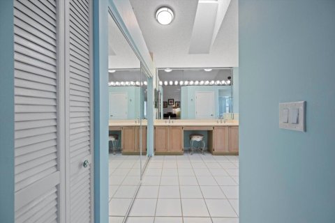 Casa en venta en West Palm Beach, Florida, 2 dormitorios, 192.21 m2 № 2248588 - foto 14