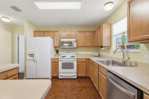 Casa en venta en The Villages, Florida, 3 dormitorios, 129.32 m2 № 2118860 - foto 8