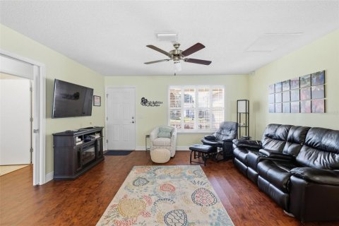 Casa en venta en The Villages, Florida, 3 dormitorios, 129.32 m2 № 2118860 - foto 5