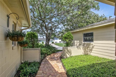 Casa en venta en Orlando, Florida, 4 dormitorios, 167.41 m2 № 1899284 - foto 22
