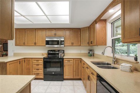 Casa en venta en Orlando, Florida, 4 dormitorios, 167.41 m2 № 1899284 - foto 7