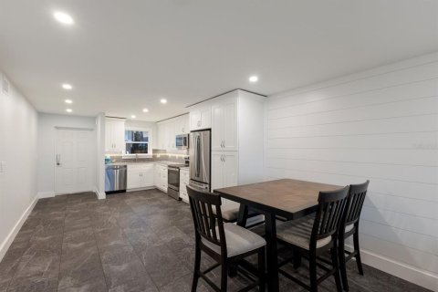 Copropriété à vendre à Holmes Beach, Floride: 2 chambres, 93.65 m2 № 1689627 - photo 11
