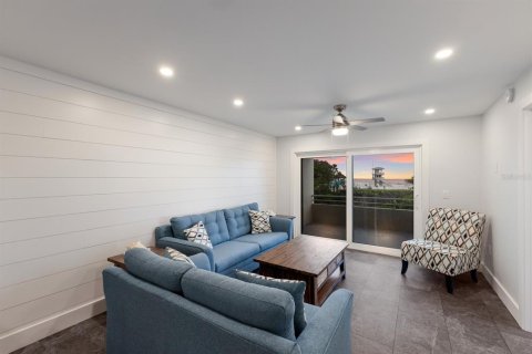 Copropriété à vendre à Holmes Beach, Floride: 2 chambres, 93.65 m2 № 1689627 - photo 2